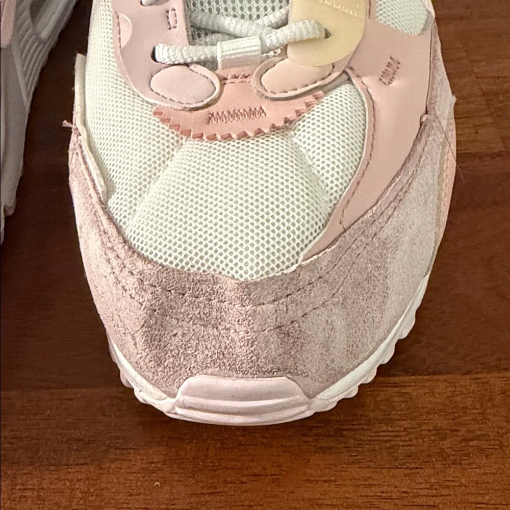 Nike Air Max 90 Futura Ladies Shoes. DM9922-104. Pink & white. Size 8.5 US - Picture 4 of 15